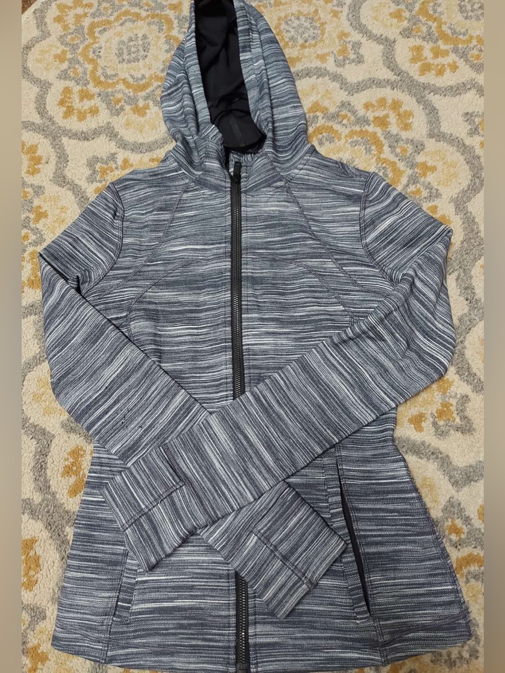Lululemon black and white hooded define jacket